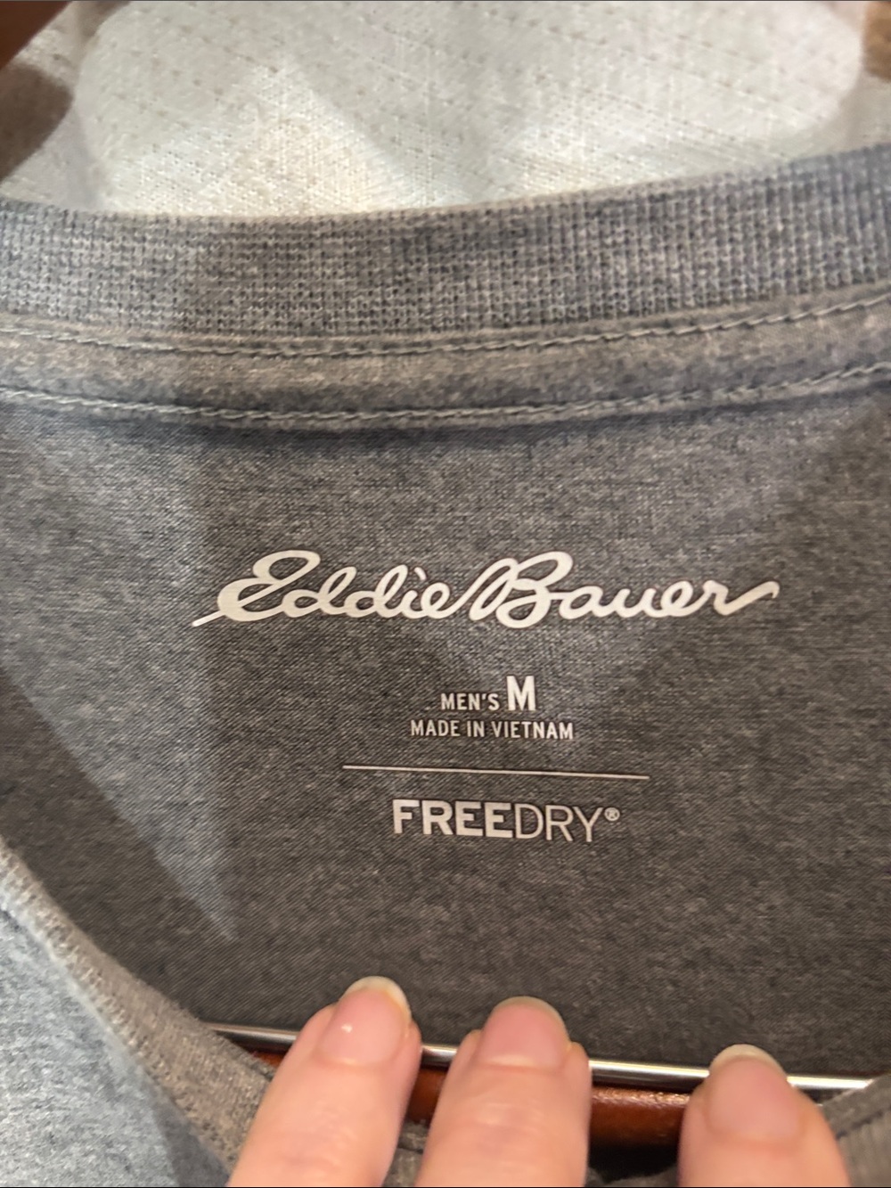 Eddie Bauer Men's Grey FreeDry Adventurer Long Sleeve Henley Shirt Size M - Picture 2 of 8